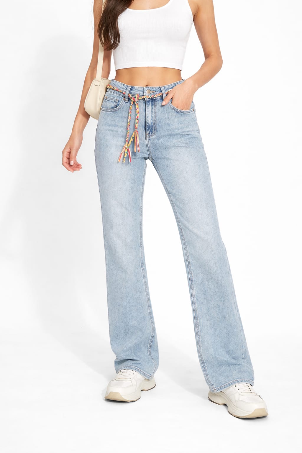 Jeans elasticizzato con cintura in tessuto
